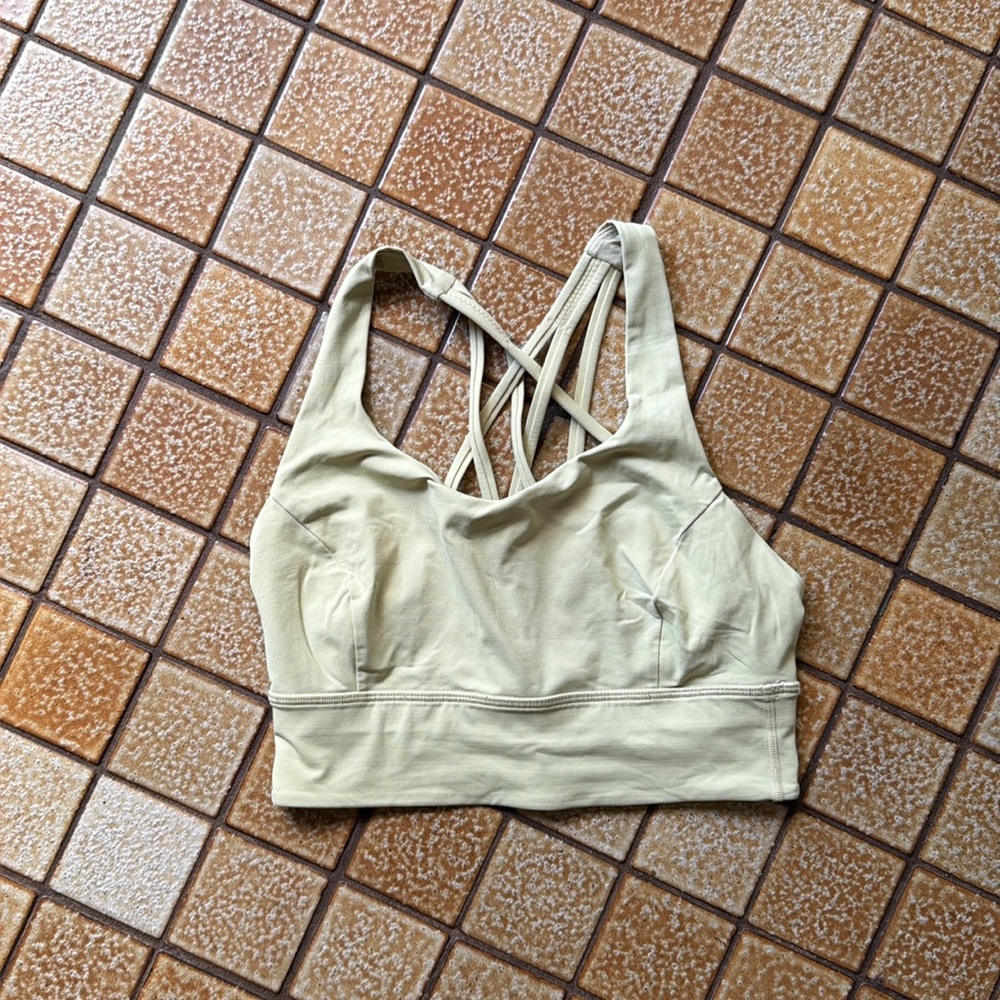 Lululemon Sports Bra Size 6 Light Green